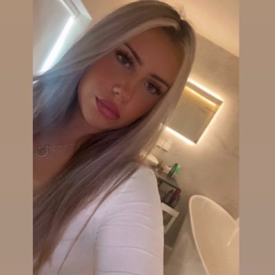caitlittlerx's profile picture. 