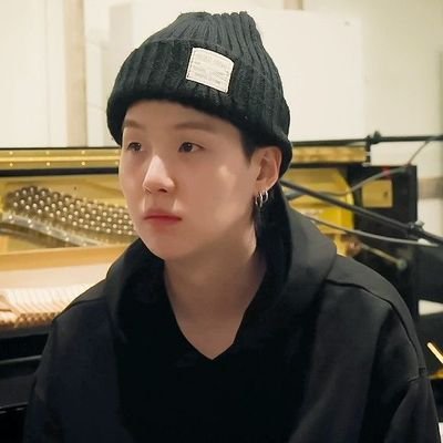 bobde46417's profile picture. ✨7 hyungiie👑아미 💜