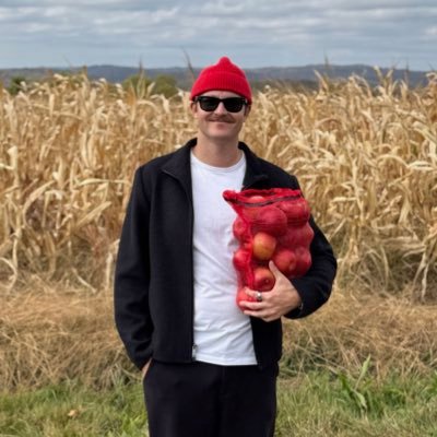 tom_tread's profile picture. Design + other things. Currently at @robinhoodapp