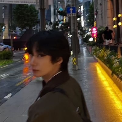 keserimped's profile picture. i usually delete tweet.