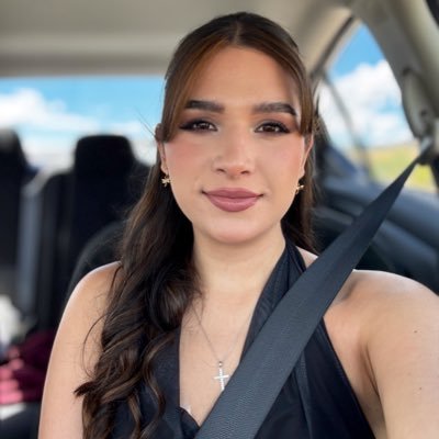 Escarlet_MD's profile picture. Hola stalker. Aquí escribo lo que nadie me pregunto