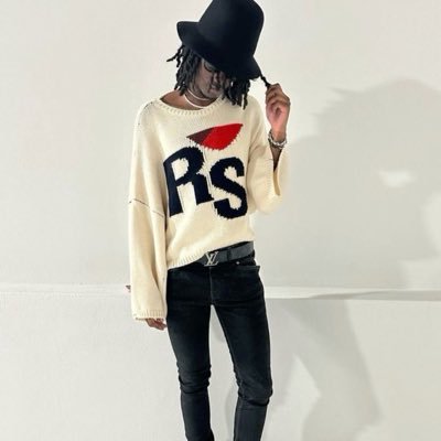 rosexmsn's profile picture. 