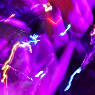 sqreamoutloud's profile picture. musictwt/sramtwt