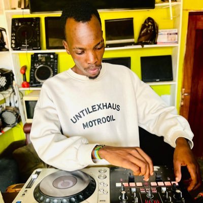 deejaymax2003's profile picture. Clubs/Events and media dj Available on WhatsApp 0745527364/ 📞 0786683849