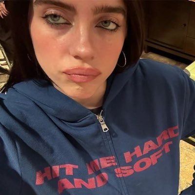layovjuno's profile picture. #bookstan| obsessed with books, marvel, dc, bts, katseye, pop music & coffe ๊ฐ เนเฃญ โ.ห