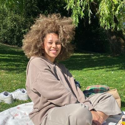 gr0svisage's profile picture. 