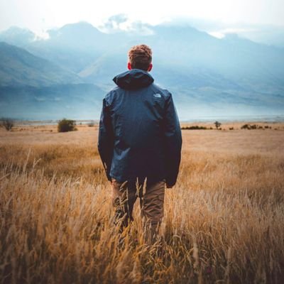 Glow_Imaan's profile picture. Believer | Alhamdulillah for everything 🤍 | Striving to please Allah |