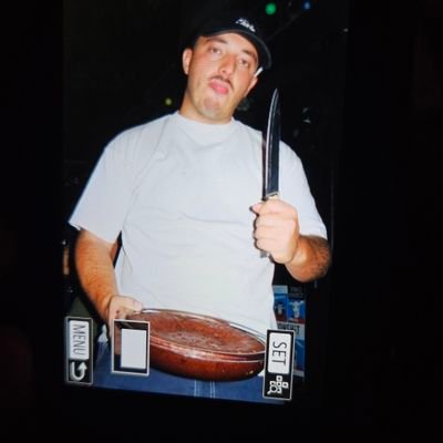 ThomStephani's profile picture. 