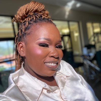 MolokoDzoye's profile picture. •Things always get better with time
•Sanguine Temperament
•Lover of radio❤📻