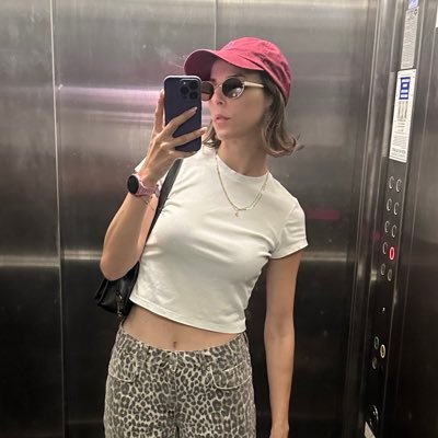 MalenaNolova's profile picture. 👩‍💻 web3 marketer // creative builder @blockbuzzco @build_rooms //
@shefiorg Bulgaria Chapter Co-Lead ✨ // elevator connoisseur //