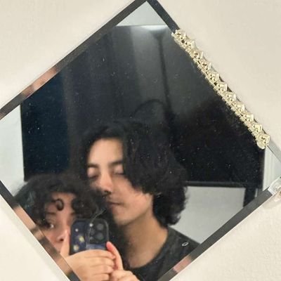 Al3_2k3's profile picture. A universe laid parallel… and somehow you’re in mine