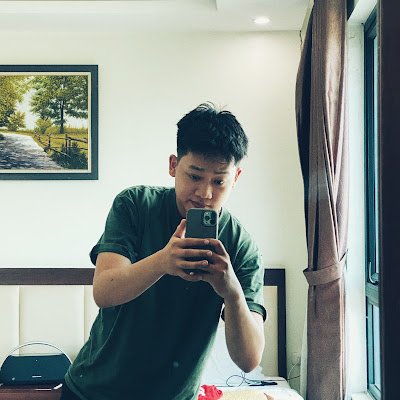 trungvanit's profile picture. 