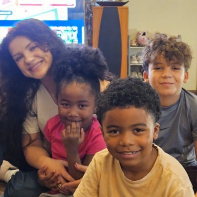 Mary4903911668's profile picture. 