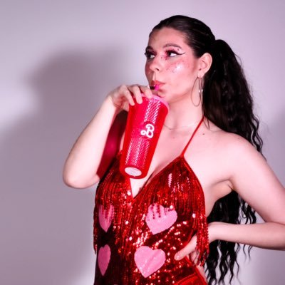 saintfuchsia's profile picture. ne ohio/nyc's patron saint of femmes 🎀 | mx. butttootking bk | @/frutishapunchofficial's favorite lesbian daughter | dm or email for booking inquiries