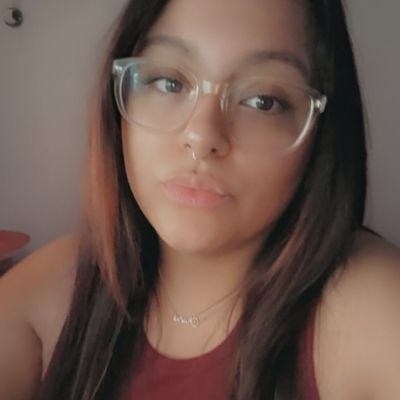 desiicakez_'s profile picture. Just a smol streamer trying to make people laugh & find friends along the way 🫶🏽