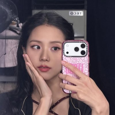 ellysxw's profile picture. you had to be the one to let me down, to color me blue'