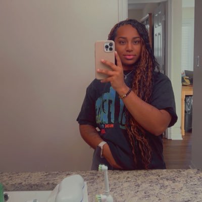 Darriona13's profile picture. 