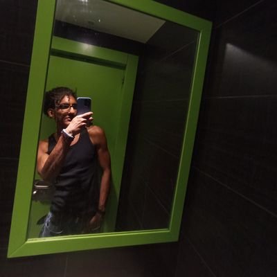 gothbat8's profile picture. boleta o escritor