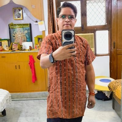 VinaayakAi05's profile picture. I manage chaos for a living and create it with AI for fun. Delhi-based. My passions are split between clean project plans and chaotic crypto charts.