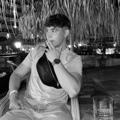 turidavid_'s profile picture. Generated $3M+ for clients through video-generated views. 💸 YouTube Content Strategy & Video Editing.