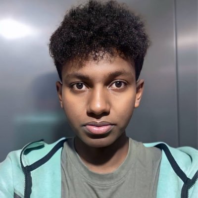 philimonxp's profile picture. 19 | building @Powwbar | founder @spacearth_