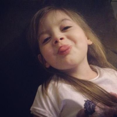 prettygurlsss29's profile picture. be kind, everything will be fine.