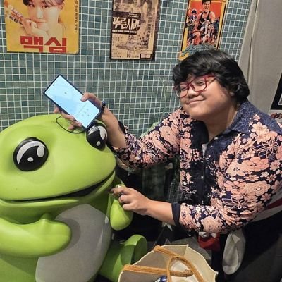 ricehoarder's profile picture. he/they ; ♐♉♊ @transmascph's Chief of Advocacy, and a connoisseur of many non-serious things. 📩 valentino.a.maximo@gmail.com