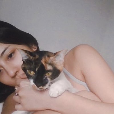 solseaz0n's profile picture. crypto girlie who’s still figuring this life | exploring web3