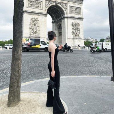 lay_sofia42512's profile picture. Love like we’re the only two people in the world. 😘