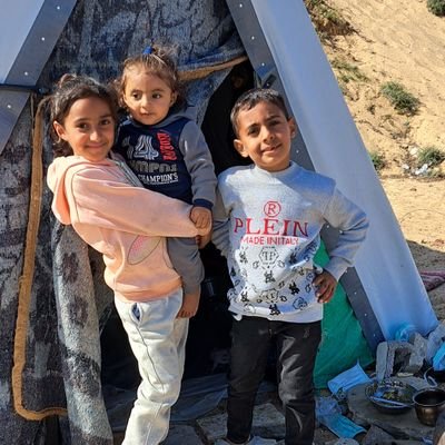 WalaaWa28856's profile picture. My name is Walaa from Gaza, a mother of 3 young children. We hope you can help us.
🍉🇵🇸
Link in bio
⤵️
https://t.co/lEOGqFCG1g