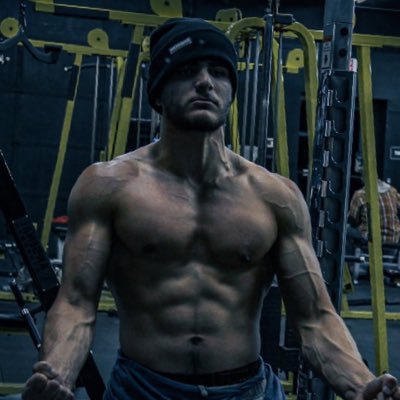 Tinovarr's profile picture. just here to write what I think