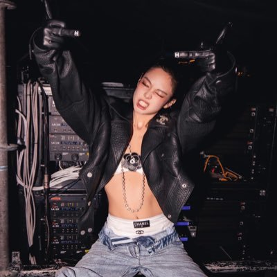 Jendukiemndu's profile picture. 🖤🩷 https://t.co/9hUd4xbXub