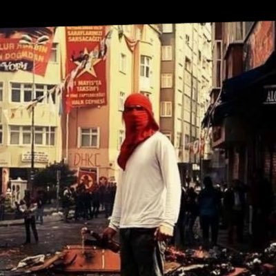 pasalowrider's profile picture. Yürüyor umudun ordusu,umutsuzluğu kurşuna dizerek.