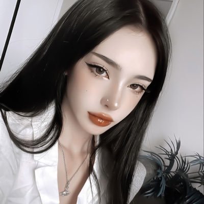 kinttys's profile picture. I’m your beautiful mistakes.