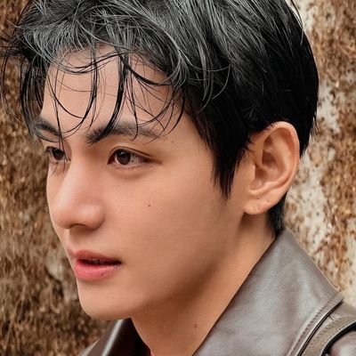 HoodoQadan16119's profile picture. With Taehyung from BTS and Keonho from Cortis till the end 💜