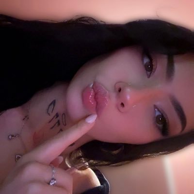 avnsbl's profile picture. 