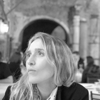 coracurrier's profile picture. freelance writer and editor