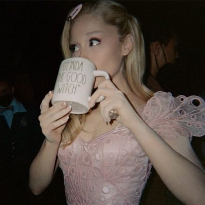 hadidgrande's profile picture. ♡