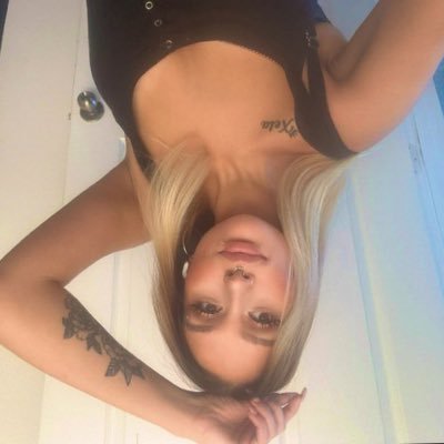 BradwayTom's profile picture. Selectively available lol #xela #musiclover #psychologymajor