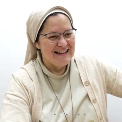 xiskya's profile picture. Misionera digital, religiosa de @pmariaes. Ph.D, profesora, speaker. Cofundadora de @iMision - DirCom de @CESAG_