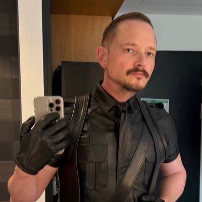 masteredward00's profile picture. A Top Alpha  Dom that loves to Dominate 🇺🇸🇫🇷