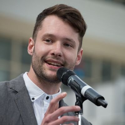CalumScott9O's profile picture. official private account