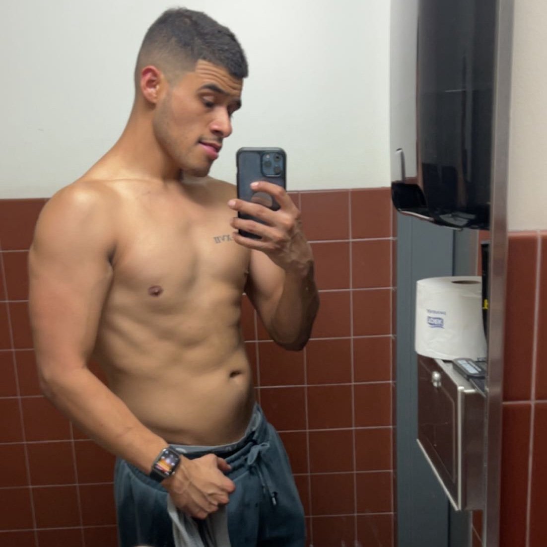 Zeek2299's profile picture. 