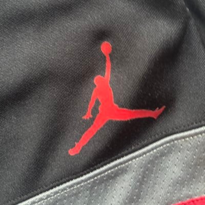 ngolo_ganter's profile picture. 🇮🇹/ Follow back pas / @Udinese_1896 5x vacciné 💉, BLM ✊🏿, Vegan 🌱, défenseur du climat, Pro Ukraine 🇺🇦, Pro Palestine 🇵🇸