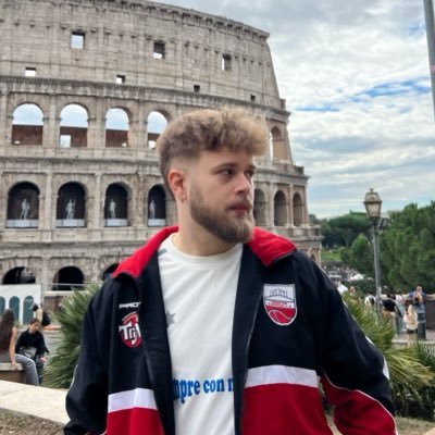 _aaronpalomares's profile picture. como adulto funcional soy pésimo pero voy a ser un jubilao de puta madre