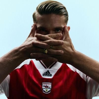 lara_beyby's profile picture. God + Family + Music = Passion PROCEED WITH CAUTION!!!! You might fall in love ;-)