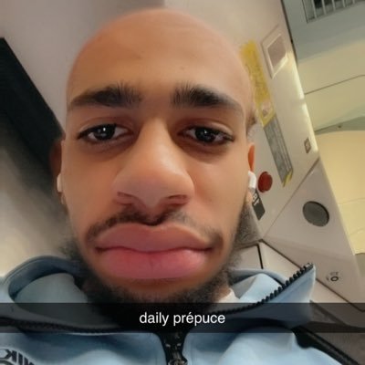 ImranHamouch's profile picture. L’hypocrisie est un hommage que le vice rend à la vertu.