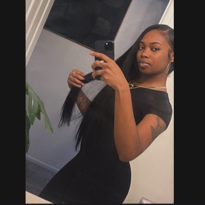 itsteaira's profile picture. Mommiana 💋