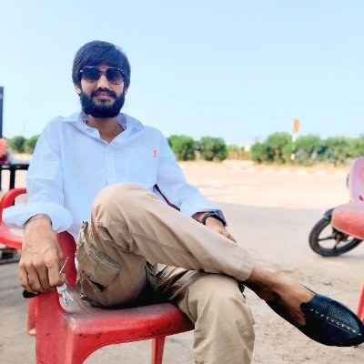 RaviMeenaHadoti's profile picture. जुल्म के साए में मुँह खोलेगा कौन,अगर हम भी चुप रहे तो फिर बोलेगा कौन सब इंसान बराबर हैं,चाहे वो किसी भी धर्म या जाति के हों #RaviMeenaHadoti #SocialActivist NFU