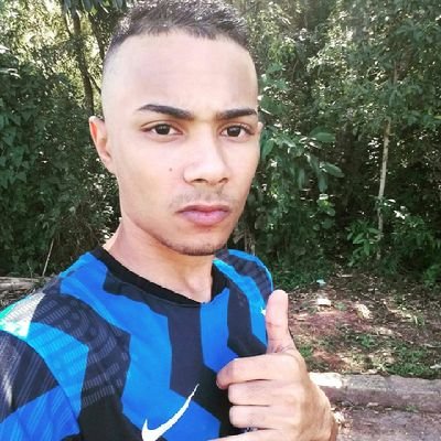 William24443180's profile picture. sou do interior de sp tenho 22  anos  pés tamanho 42 solas largas  perfil destinado a pés 🍃🍃 Instagram/williamsoares46_zl